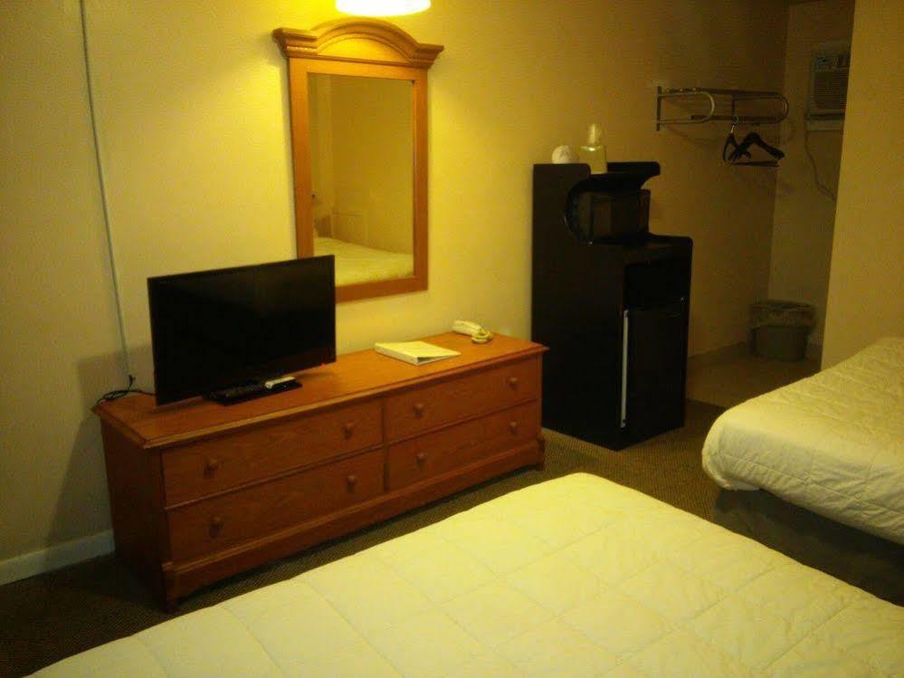 Colony House Motel Waynesboro Buitenkant foto